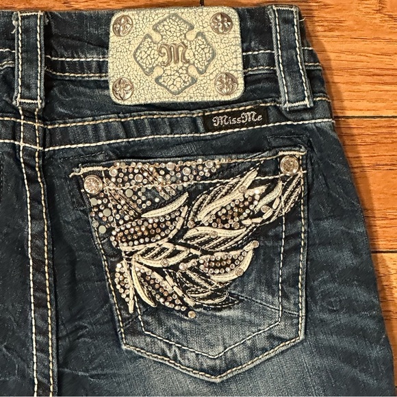 Miss Me Mid-Rise Boot Stretch Jean Size 26 STYLE ME8385BR - Picture 16 of 16